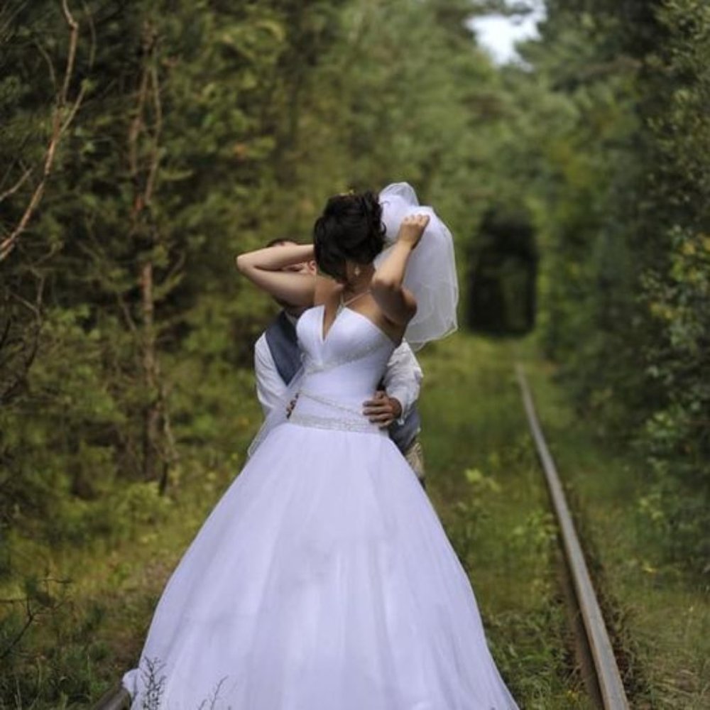 Gorgeous White Low Waist Wedding Dress